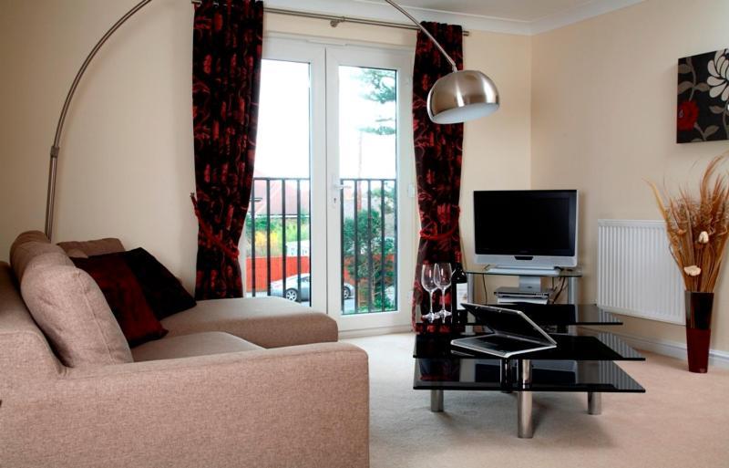 Basingstoke Apartments - Westlands House, City Centre, Home-From-Home Exteriör bild