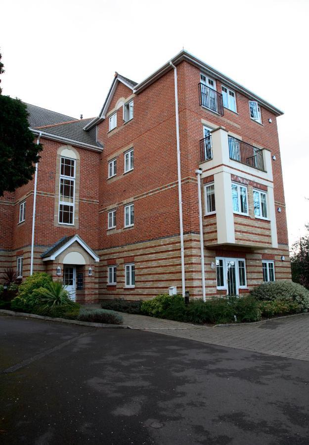 Basingstoke Apartments - Westlands House, City Centre, Home-From-Home Exteriör bild