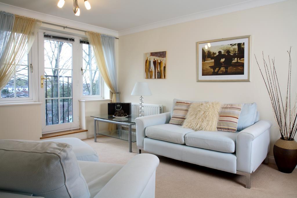 Basingstoke Apartments - Westlands House, City Centre, Home-From-Home Exteriör bild