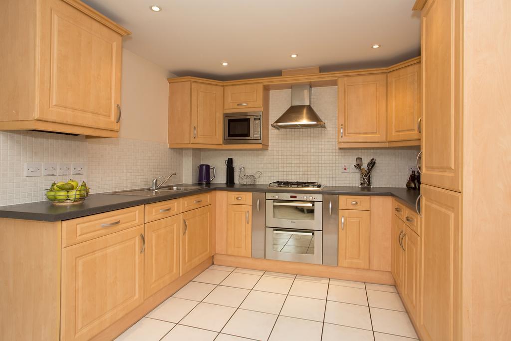 Basingstoke Apartments - Westlands House, City Centre, Home-From-Home Exteriör bild