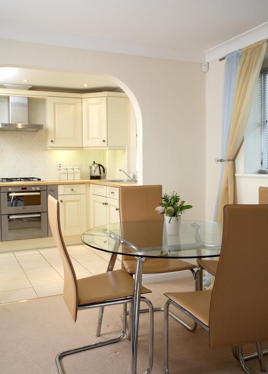 Basingstoke Apartments - Westlands House, City Centre, Home-From-Home Exteriör bild