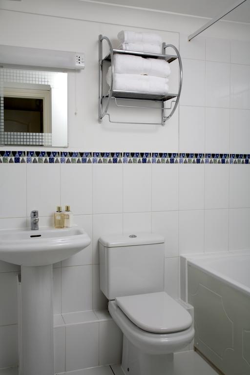 Basingstoke Apartments - Westlands House, City Centre, Home-From-Home Exteriör bild